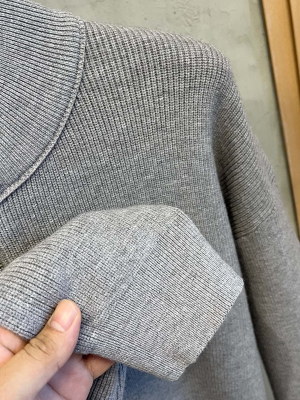 ブランドセーター素材ディテール